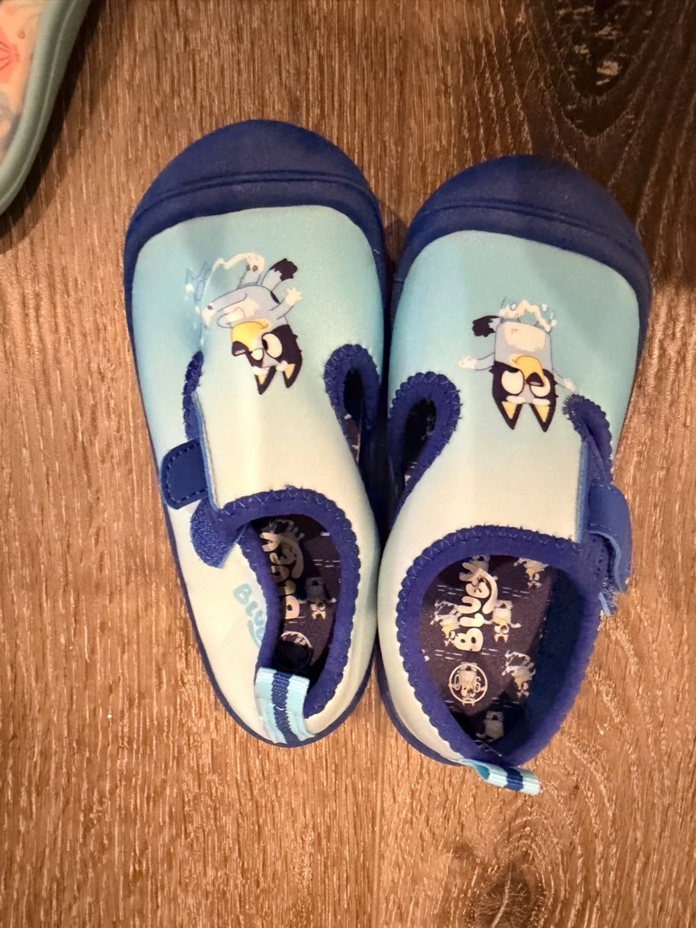 Disney—Water shoe and flip flop bundle. Size toddler 9/10